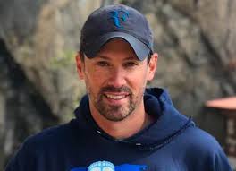 Feat Travel Fun and Educational Student Tours