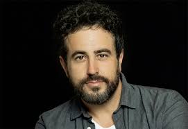 SurrealEstate's Adam Korson Signs With Link Entertainment