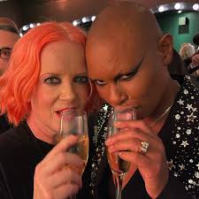 25 years later and finally we meet again 007. We some wicked bitches.  @skin_skunkanansie