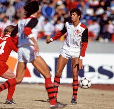 .capacidade somente depois dos três jogos da final do mundial de clubes. Lico Tita Marinho E Leandro No Jogo Contra O Liverpool Pela Final Do Mundial De 81 Fotos Ineditas Do Fotografo Japones Masahi Football Club Sports Cup Final