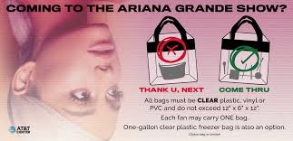 ariana grande att center