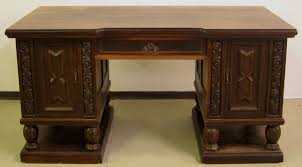 Grunderzeit Schreibtisch Mit Geschnitzen Turfullungen Epoche Grunderzeit Holzart Eiche Masse Lange 150 Cm Tiefe 79 Schreibtisch Antik Schreibtisch Tisch