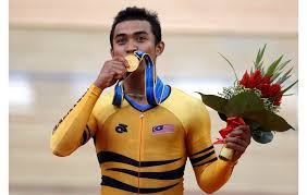Check spelling or type a new query. Malaysia S Azizulhasni Awang Kisses His Gold Medal After The Men S Keirin Race During Track Cycling At The 16th Asian Games In Guangzhou Amazingnara