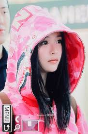 今天是Bape戰隊🐵 💙💚💛🩷💜 NewJeans