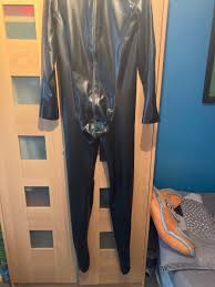 When writing, the writer uses plain text as opposed to the formatted text found in what you see is what you get word processors like. Latexcatsuit Twitter Search