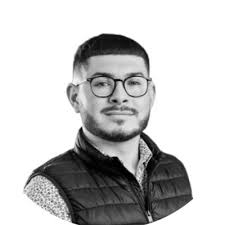 Cher réseau, Je suis fière de partager cette étape marquante de mon…