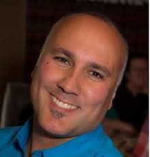 L'équipe de conseillers en voyages externes