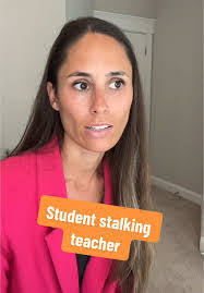 Samantha Schiff's Instagram, Twitter & Facebook