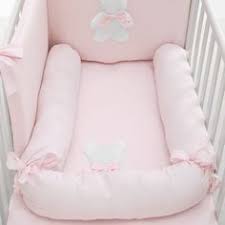 Riduttore Per Lettino Fiocco Rosa Nananshop Acquista Online Sul Sito Ufficiale Nanan Shop Articoli Per L Infanzia Lettino Cucito Per Bambino Copripiumino