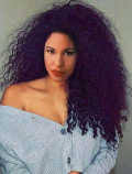Ripselena instagram posts gramho com. Selena Quintanilla Loved Embraced Her Naturally Curly Hair Photos Mamaslatinas Com