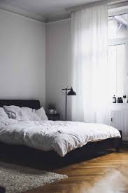 Sie können also jederzeit gelbe kissen auf ihrem weißen bett platzieren. Interior Schlafzimmer Bett Doandlive De Lifestyleblog Aus Stuttgart