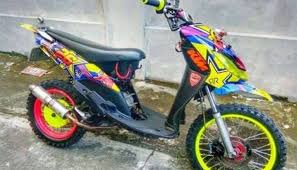 Spakbor depan mio m3 (kuning). 19 Cara Modifikasi Mio Trail Sebagai Inspirasi Moladin