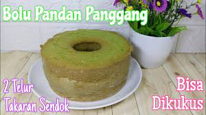 Bolu pandan 2 telur ekonomis banget jadi ukuran jumbo 2 telur 10 sdm tepung 7 sdm gula 1 sdt sp 1 vanili 5 sdm air 1 skm putih. Bolu Pandan Panggang 2 Telur Takaran Sendok Super Lembut Dan Simple Youtube