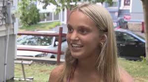 11-year-old girl rescues 5-year-old boy who fell into a well >>>  https://tinyurl.com/49bhecnp