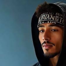 Do you play in Docked, Handheld, or Tabletop Mode? Personally, I never take  my switch out of the dock.