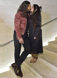Follow this page to stay up to date about the latest gossip and rumors (plastic surgery, scandals, new photos or videos and so on) of lisa bonet! Lisa Bonet And Jason Momoa S Astrological Sign Compatibility