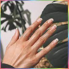 The fingers are coming out of a broken heart which can be seen bleeding so you know it is a matter of heartbreak. 30 Pretty Finger Tattoo Ideas For Women