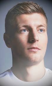 Cover tony kroos hairstyle and mix a sharpen fade dụng cụ: 170 Toni Kroos Ideas Toni Kroos Real Madrid Sports Celebrities