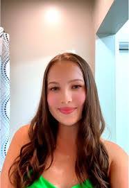 Kelli Mcintyre's Instagram, Twitter & Facebook