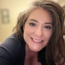 Prepare to be *blown TF away* by MARIAH (PARIS) BALENCIAGA's enchanting  silver vixen makeup transformation! ✨🤩 http://csmo.us/WLzPNd4