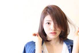 女性の憧れ サラツヤストレートヘアを手に入れませんか ストレートヘア 前髪 長い ボブ