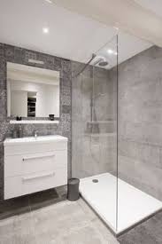 Dans ses différentes nuances, chaudes et froides, le gris s'assortit à la perfection à un grand nombre de couleurs et à différents styles de décoration, du plus traditionnel au plus moderne. 61 Idees De Salle De Bain Beige Salle De Bain Idee Salle De Bain Deco Salle De Bain