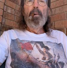 What restaurants in Paris serve good onion soup and coq au vin without  reservations?