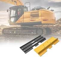 135mm Pitch 8135-GD-373403-02 Excavator Undercarriage Parts Track Shoes  Assembly for Komatsu Kobelco Xcm-g Cat320 Pc200 800Mm