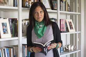 Para entender una sociedad hay que contar los crímenes que en ella se cometen. Claudia Pineiro El Feminismo Nos Devolvio La Fe La Tercera