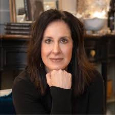 Tami Studer's Instagram, Twitter & Facebook