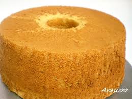Ingredients 6 Egg Yolks 1 4 Tsp Salt 60ml Cooking Oil 170g Banana Puree Used Overly Ripe Bananas 1 2 Tsp Banana Essence Optional 50g Chiffon Cake Banana Chiffon Cake Recipe Pastry Cake