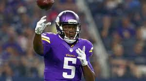 Louisville cardinals quarterback teddy bridgewater is entering the 2014 nfl draft. De6nsm V79k M