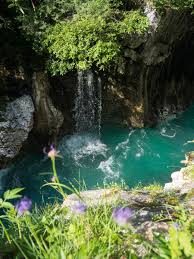 Das Soca Valley In Slowenien Orte Die Man Im Soca Tal Unbedingt Sehen Muss Smilesfromabroad In 2020 Slowenien Slowenien Wandern Schone Orte