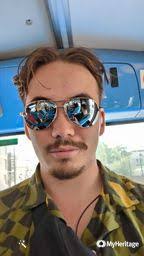 Andrew Collie's Instagram, Twitter & Facebook