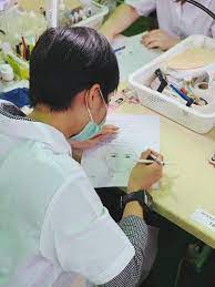 真的大推 之前也有做過其他霧眉但艾波的手法跟整體都來的更完美 人也很好聊 很親切也很親近客人 daniel wellington