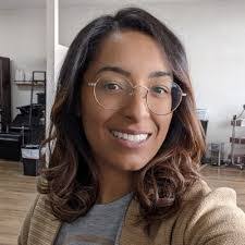 Briana Cox's Instagram, Twitter & Facebook