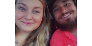 Lindsey Lloyd and Clayton Powell's Wedding Website