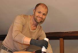 Nous vous conseillons d'associer avec votre séance de rasage ou d'épilation un massage pour homme. Luc L Epilation Des Hommes Par Un Homme Esthetique Homme