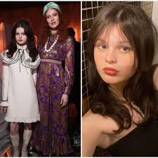 Who is Jack White and Karen Elson's daughter, Scarlett White? The  18-year-old was just spotted with her model mum at the Valentino show in  Paris, and plays bass guitar like her White