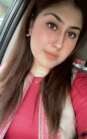 House wife or strong independent wife ?