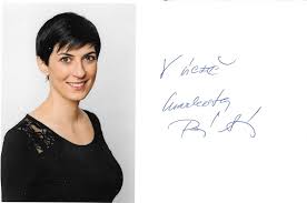 1984) je od listopadu 2019 předsedkyní top 09. Autogramymira Marketa Pekarova Adamova