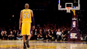 Kobe bryant is 2pac (v.redd.it). Basketball Idol Kobe Bryant Stirbt Bei Absturz Sport Dw 26 01 2020