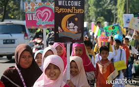 Kumpulan gambar kartun anak sd terbaru kolek seperti mewarnai. Pawai Ramadan Wujud Suka Cita Anak Sekolah Sambut Bulan Suci