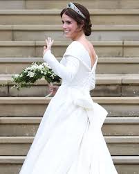 The low dip at the back of the dress is not purely for aesthetic. Princess Eugenie S Wedding Dress Photos Designer More