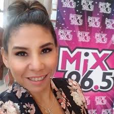 Eli Escobar (@elipescobar)