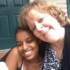 Fiona Geiger's Instagram, Twitter & Facebook