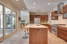 Modern kitchen cabinets colors kitchen paint dimension : Pairing Quartz Countertops With Oak Cabinets 6 Design Ideas Hanstone Quartz