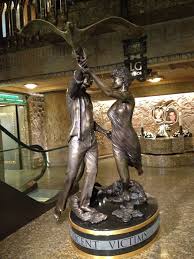 The statue's reveal on 1 july comes on what would have been the princess of wales' 60th birthday. Pin On Impossible