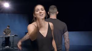 May 30, 2018 · girls like you (remix) lyrics: Here Are All The Inspirational Women In Maroon 5 S Girls Like You Bbc News