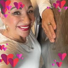 Some photos from yesterday 🥰 We had a great time shopping at Target last  night, and the girls loved sitting in this double seater cart for the first  time!! 🥹❤️ #cute #cutebaby #